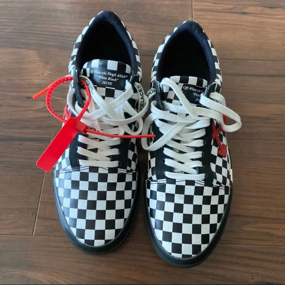 Men’s Off-White Shoes - Picture 3 of 7